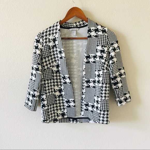 H&M Jackets & Blazers - H&M Quarter Sleeve Plaid blazer